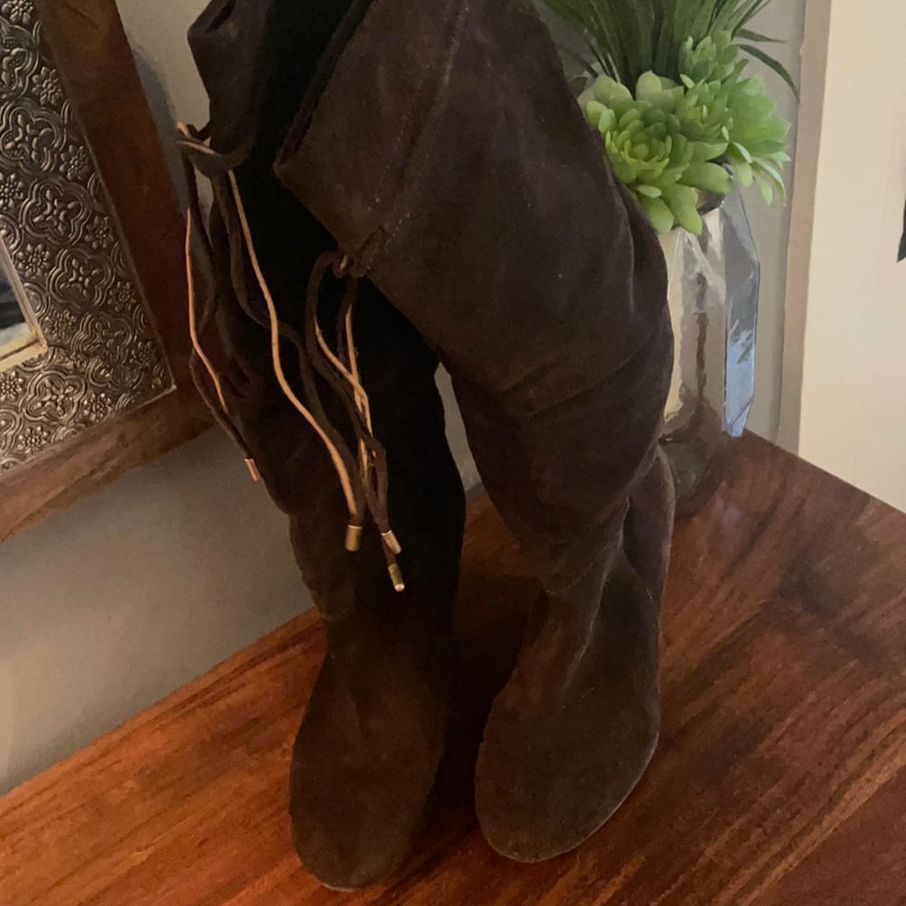 I N S wedge heel boots